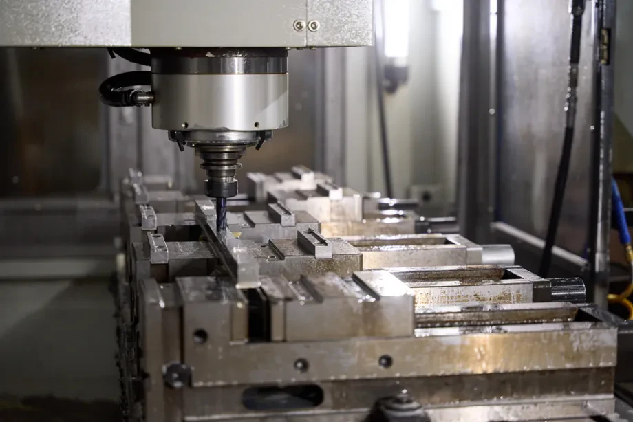 CNC struženje, rezkanje in obdelava pločevine na Gorenjskem