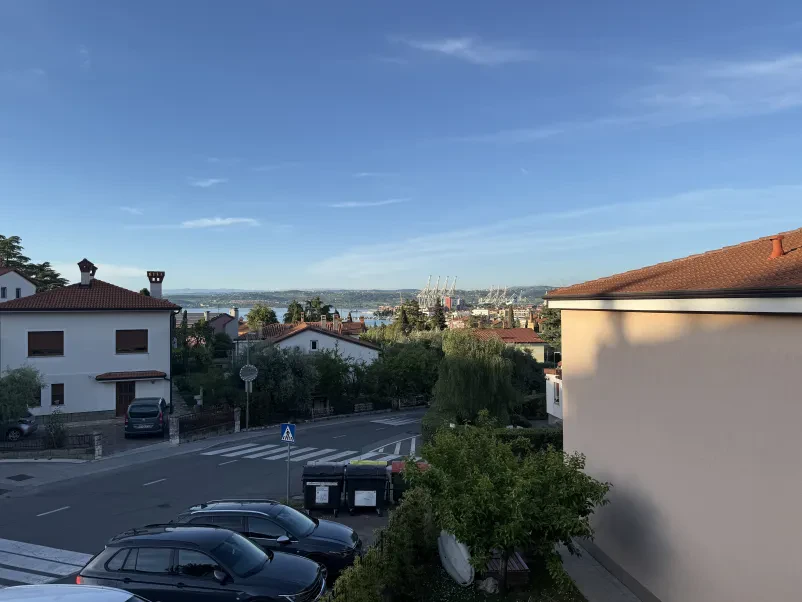 Affordable apartment rental Koper