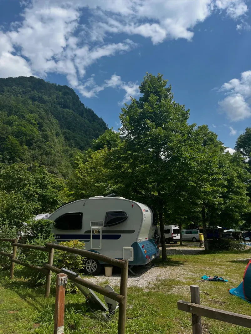 Kamp v dolini Soče