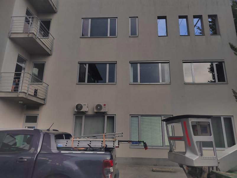 Čiščenje stekla na višini