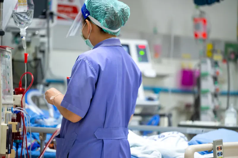 Nephrology and Internal Medicine Services