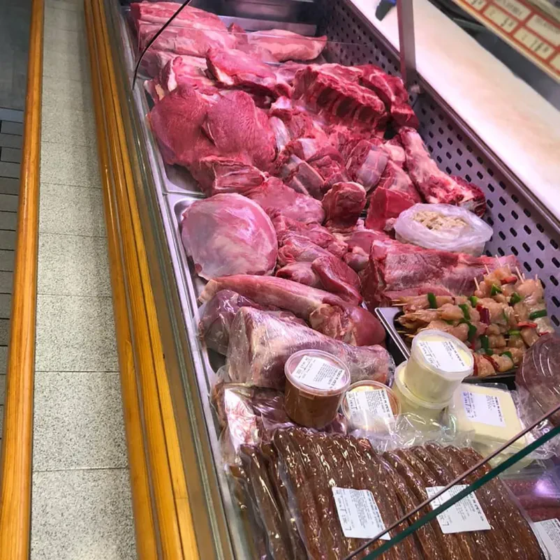 Domače slovensko meso okolica