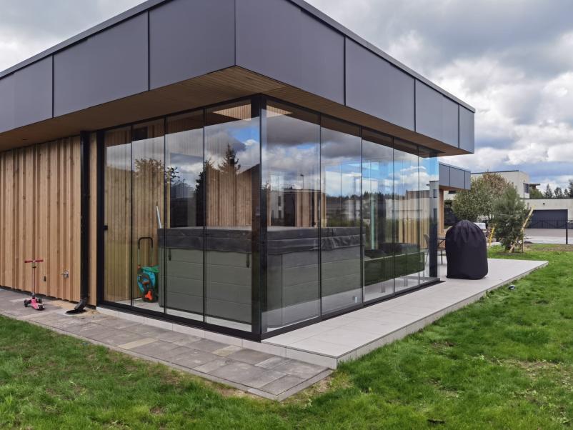 Izdelava in montaža drsnih steklenih sistemov Maribor