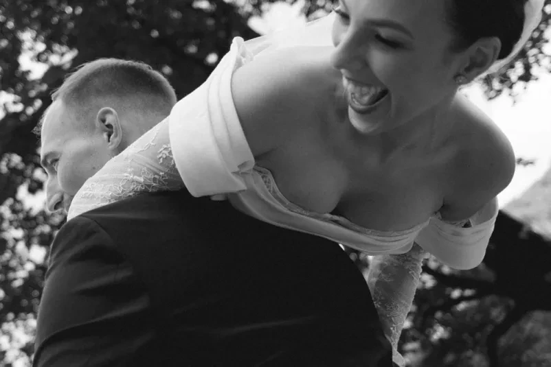 Zakaj za poročno fotografijo izbrati Katjo Grobelnik s.p.?