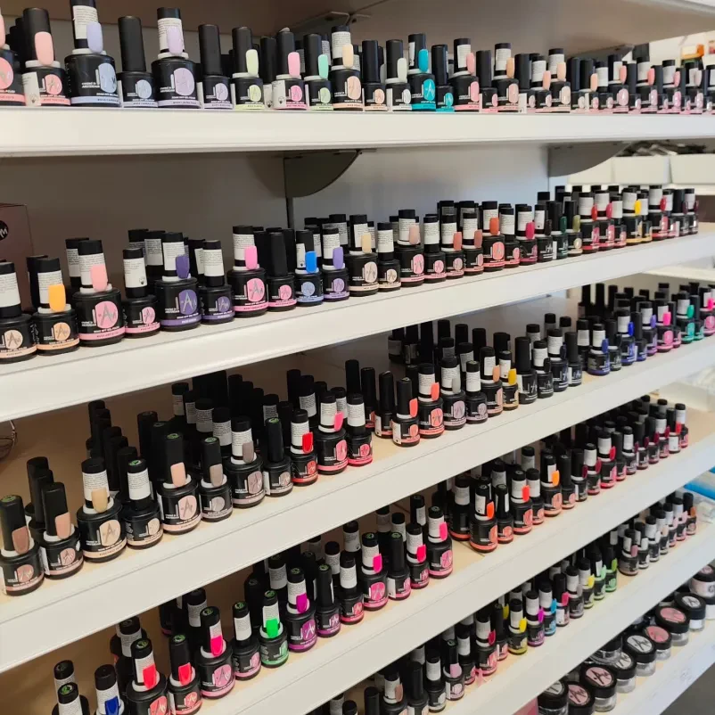 Gelish laki za manikuro Slovenija