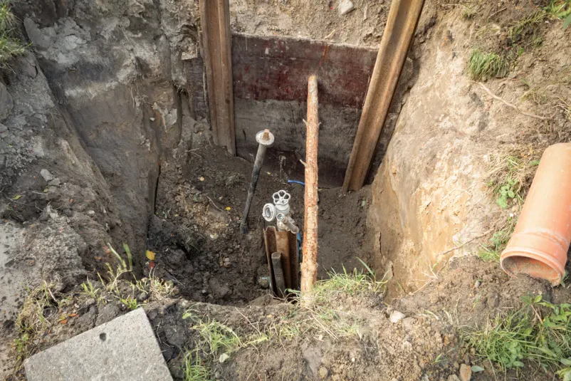 Strokovno izvajanje zemeljskih del in gradbenih izkopov z bagri na območju Ptuja in Štajerske.