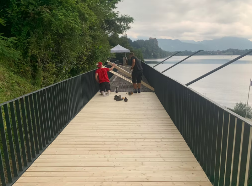 Kvalitetni podi iz lesa Osrednja Slovenija