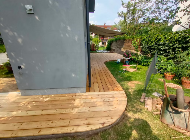 Kvalitetna lesena terasa v Osrednji Sloveniji