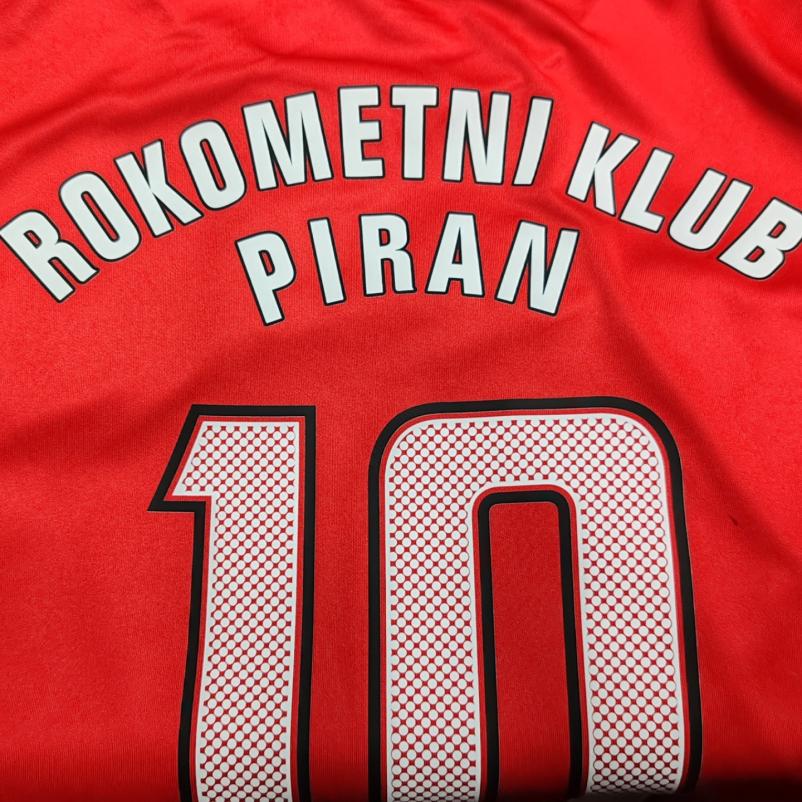 Promocijski tisk na tekstil in tisk na drese Slovenija