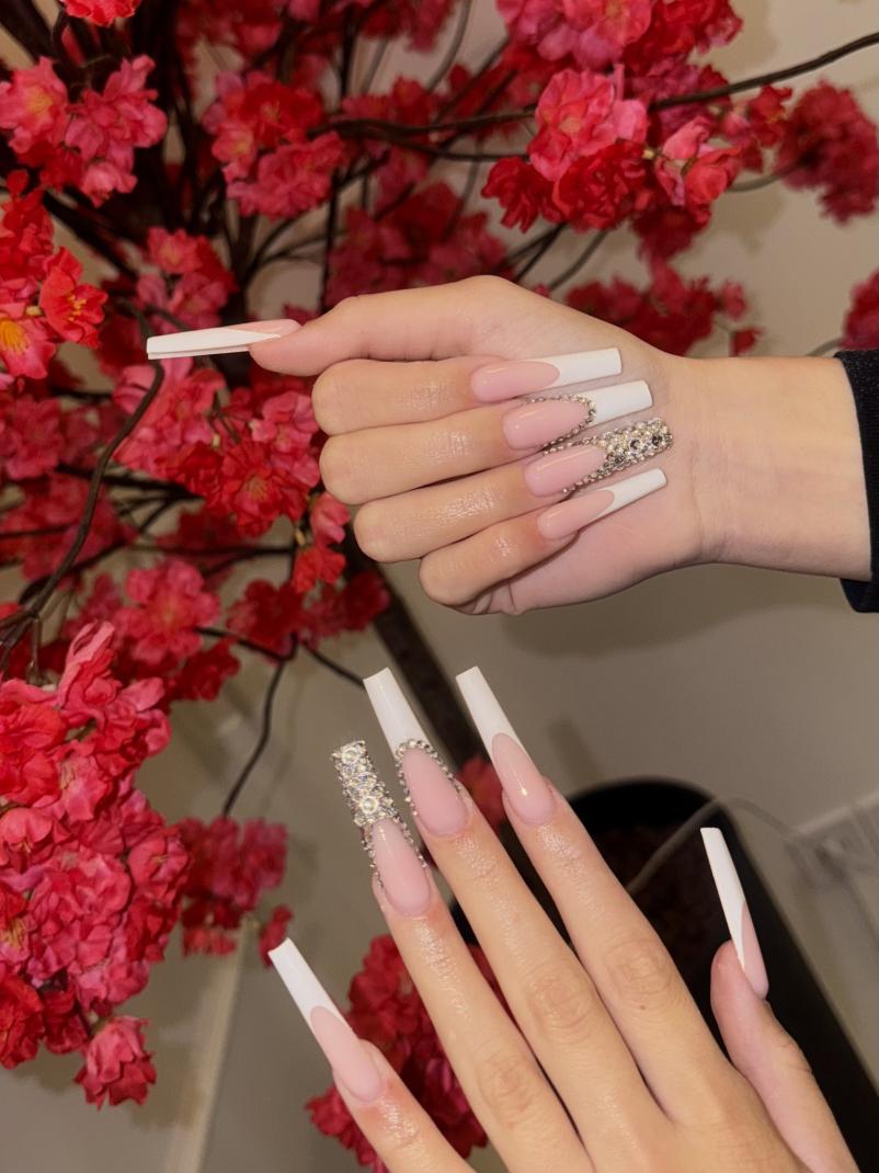 Ugodno urejanje nohtov Ljubljana