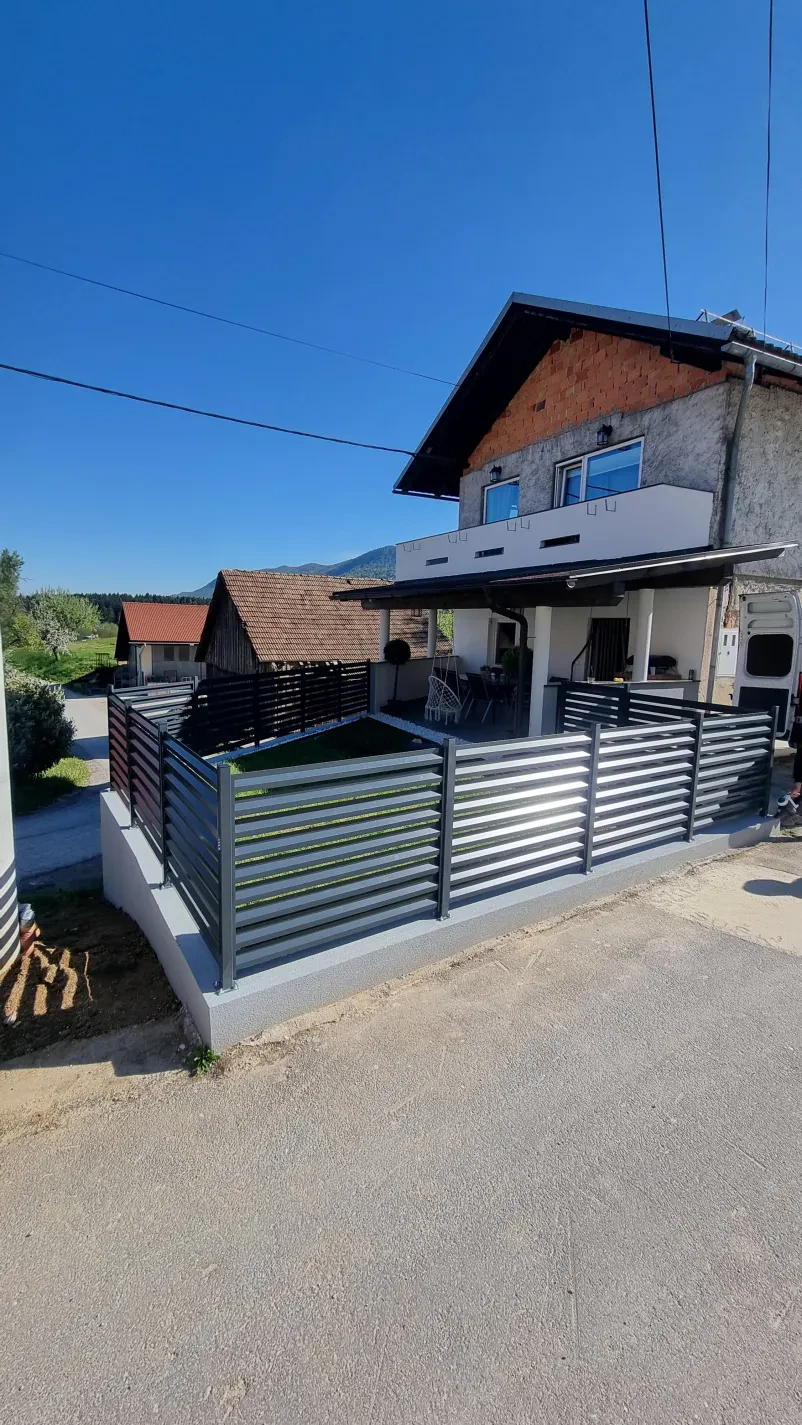 Montaža ograj in manjših konstrukcij Primorska, Notranjska