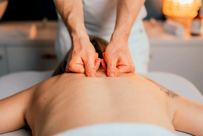 Kje v Osrednji Sloveniji lahko najdem vrhunske masažne storitve?