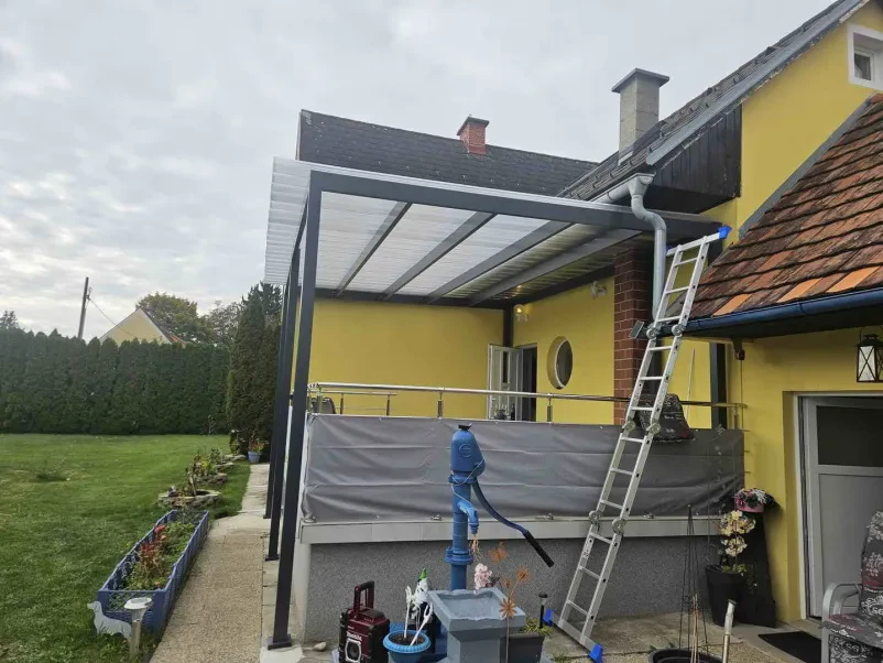 Aluminijaste ograje in nadstreški po naročilu Juršinci