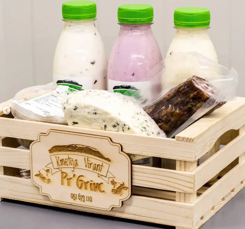 Domače salame, klobase in druge mesnine