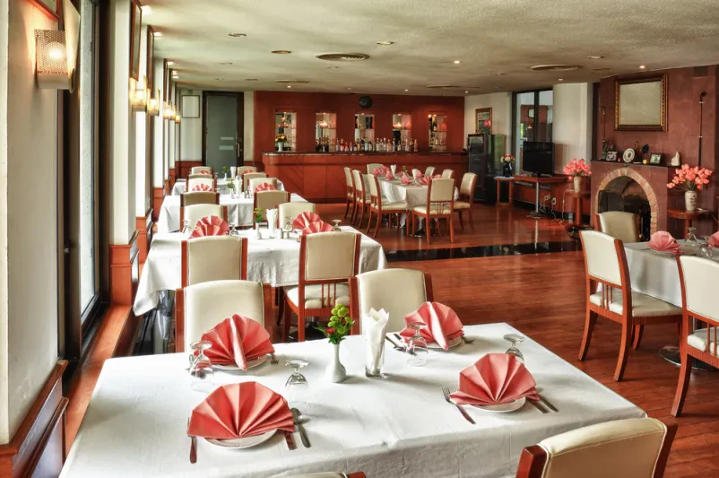 Montaža in opremljanje hotelske notranje opreme v Sloveniji