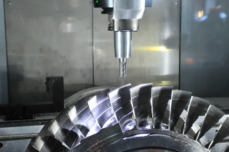 Oprema v naftni industriji Visoke kovinske Montaža industrijskih naprav Slovenija