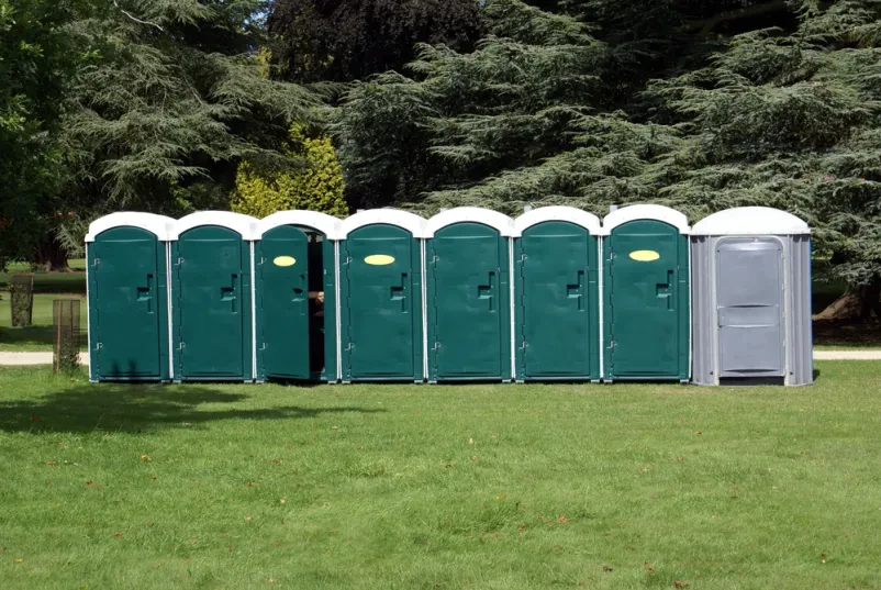 Ugoden najem mobilnih wc za dogodke in gradbišča v Sloveniji