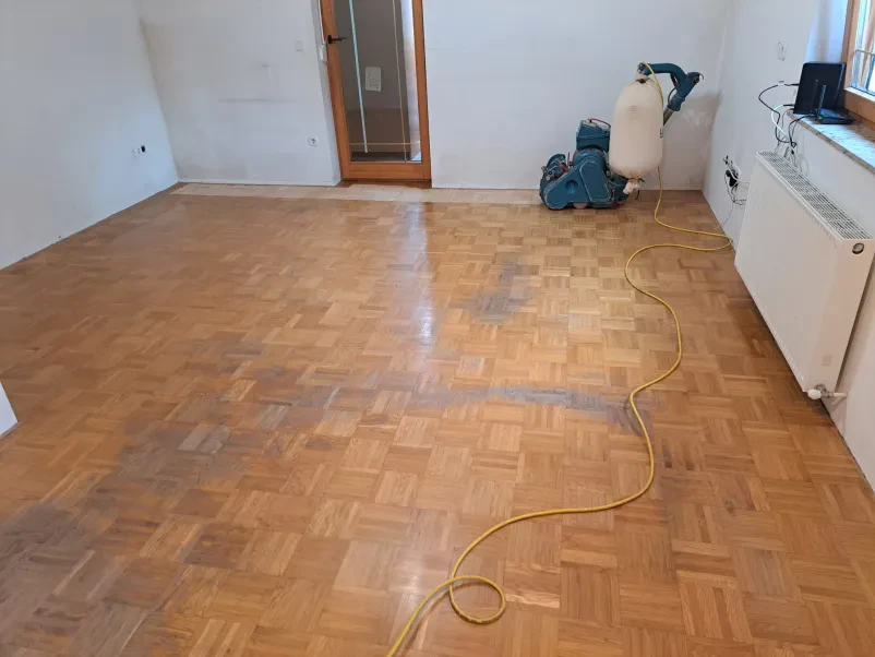 Ugodna obnova parketa