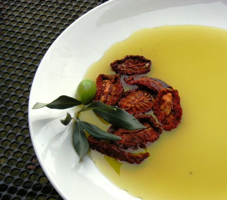 Kvalitetno oljčno olje Piran