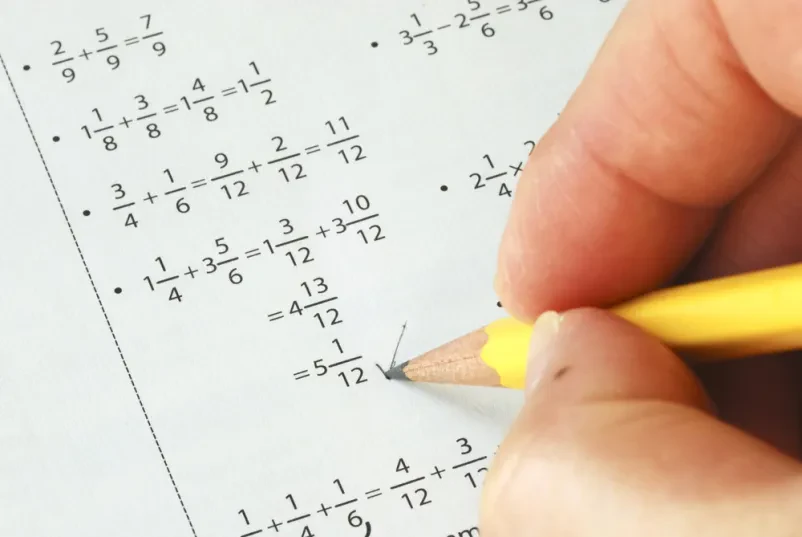 Razlaga matematike in fizike za osnovnošolce z reševanjem prakičnih nalog v Sloveniji.