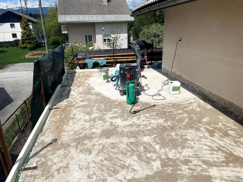 Priprava podlage in polaganje talnih oblog Kranj