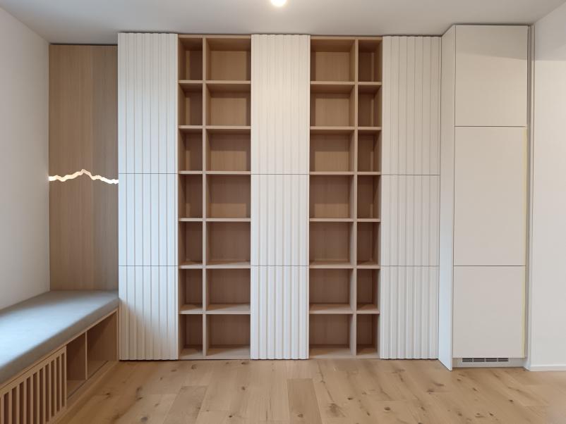 Pisarniško, bivalno in stavbno pohištvo po meri Osrednja Slovenija