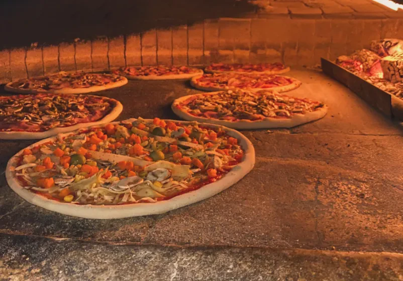 Dobre pizze iz krušne peči Šentvid pri Stični