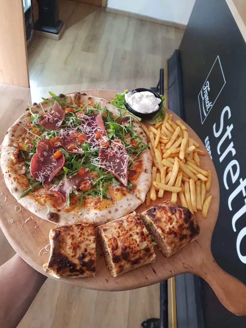 Zakaj Izbrati Pizzerijo Casa Mia v Zasavju?