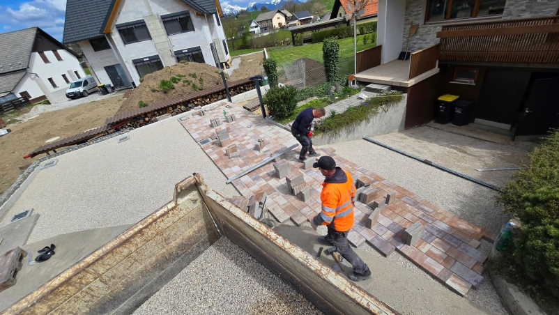Kvalitetno tlakovanje zunanjih površin Kranj, okolica