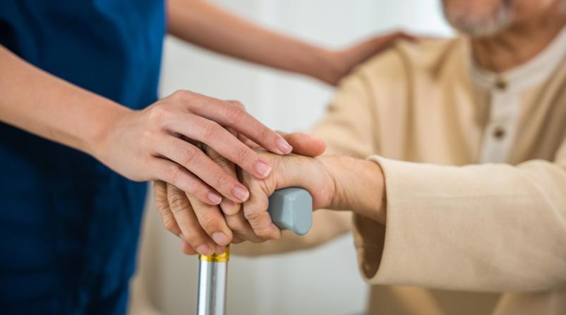 Kvalitetne negovalne postelje in invalidski vozički Slovenija