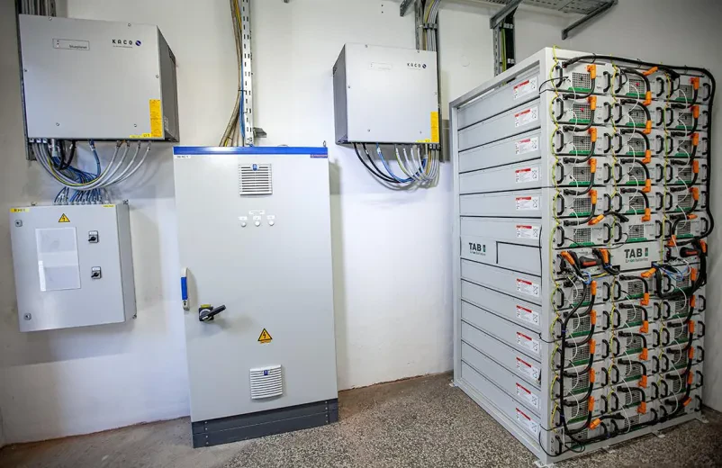 Blei- und Li-Ionen-Batterien Slowenien und im Ausland