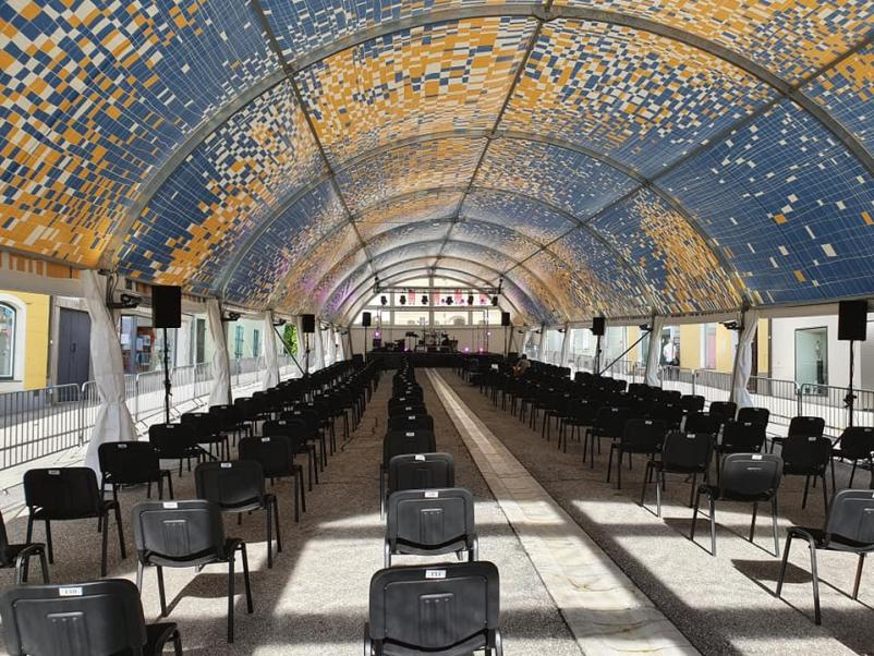 Cena šotora za prireditve