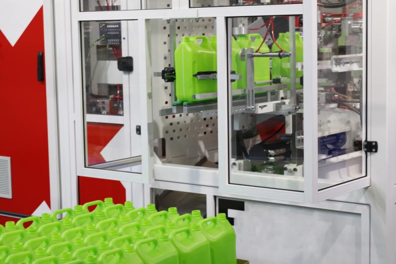 Prodaja izdelkov iz plastičnih mas