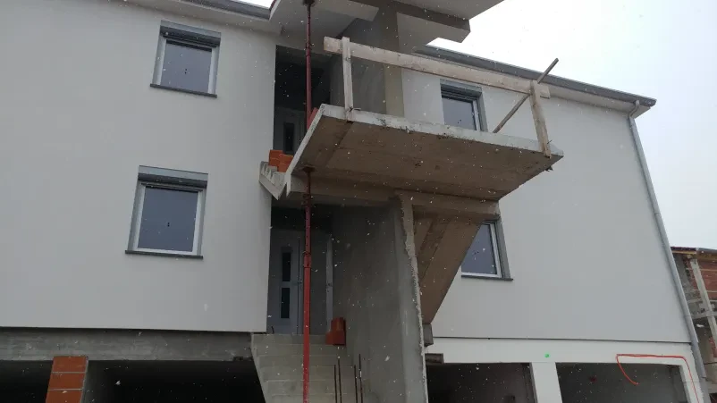Izdelava vrat, oken in komarnikov Obala