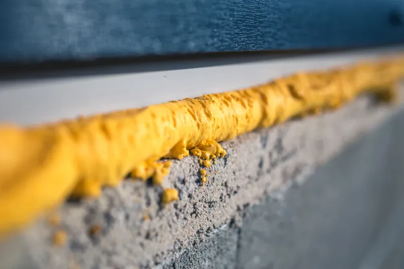 Guns for polyurethane foam and adhesives Slovenia