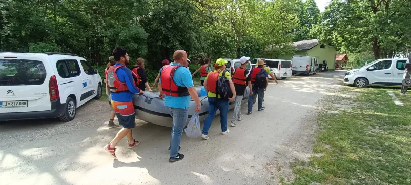 Skupinski rafting na Muri Križevci