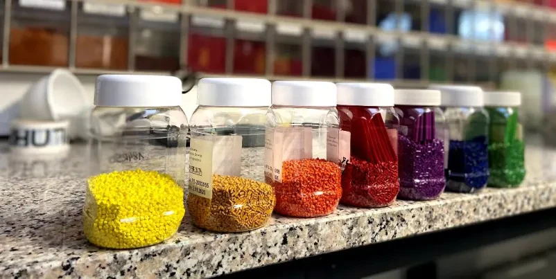 Razvoj, proizvodnja, prodaja barvil za plastiko Ajdovščina, Slovenija