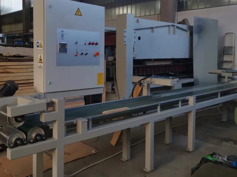 Servis strojev za lesno industrijo
