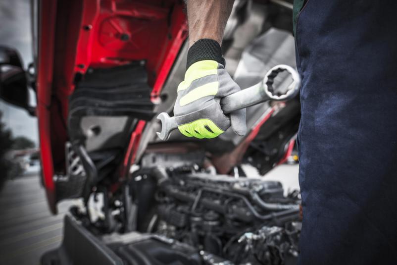 Servis tovornih vozil po terenu