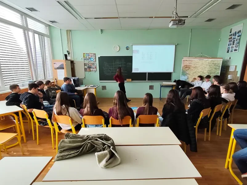 Šolski center Postojna