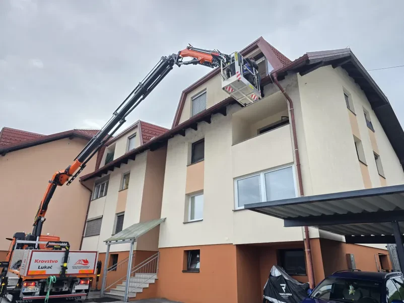 Storitve s HIAB dvigalom