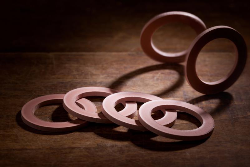 Naročilo teflonskih tesnil iz Slovenije