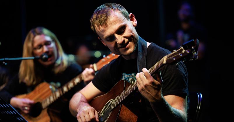 Učitelj kitare Novo mesto