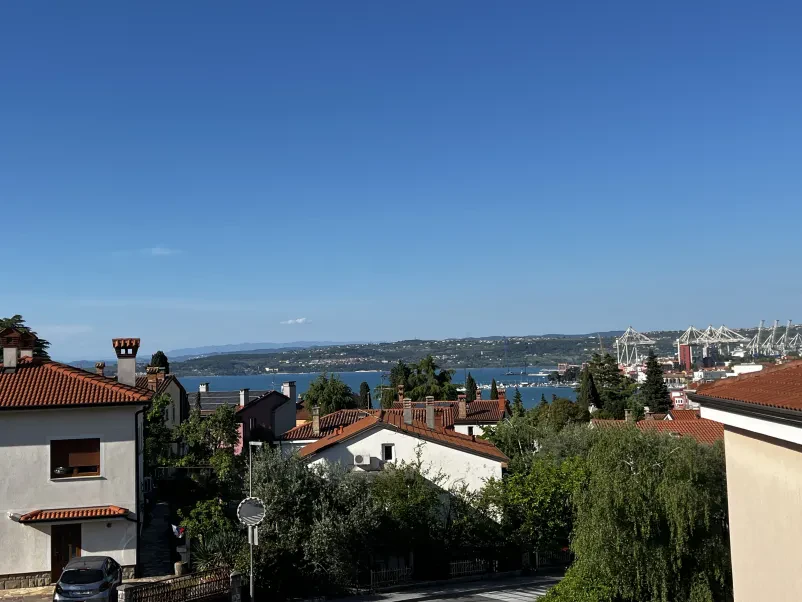 Ugoden najem apartmaja Koper