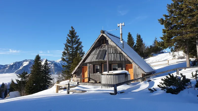 Poceni najem gorske koče Velika planina