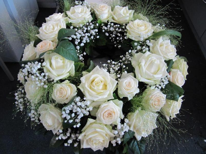 Izdelava žalnega venca za pogreb Ljubljana, okolica