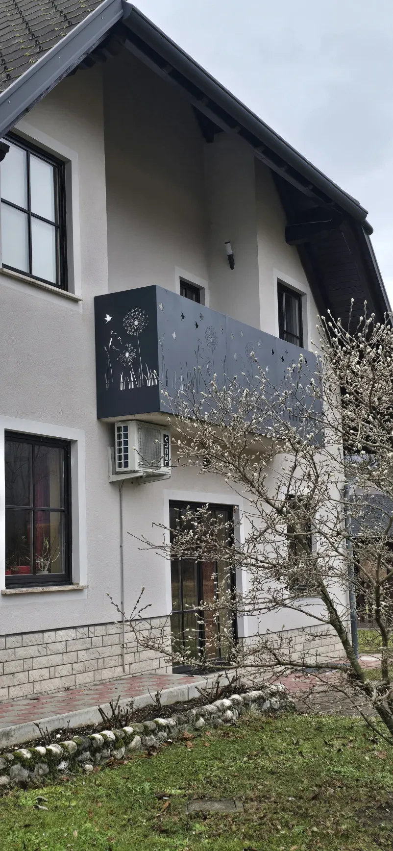 Ponujamo ugodno izdelavo in montažo inox ograj 