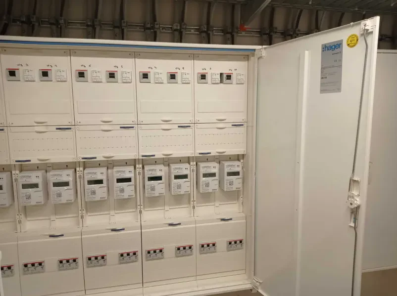 Ugodna montaža elektroinštalacij za industrijo Nemčija