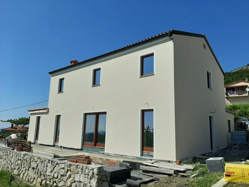 Prenova strehe Koper