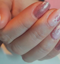 Manikura za posebne priložnosti Celje